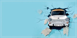 蓝色卡通碎片汽车文化节促销宣传海报背景